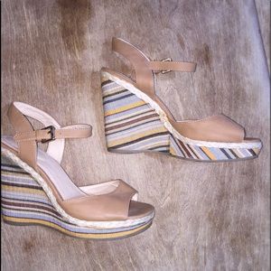 Espadrille wedge size 9